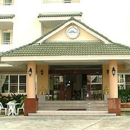 Hotel Sa-Nguan Malee Mansion Chiang Mai Exterior foto