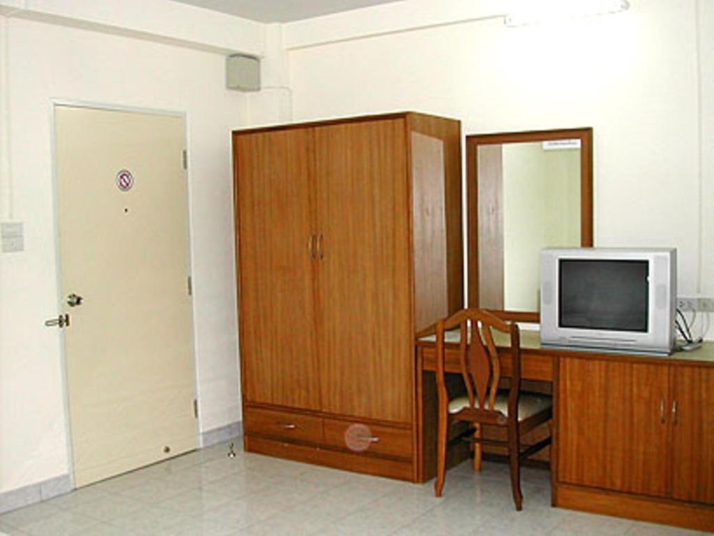 Hotel Sa-Nguan Malee Mansion Chiang Mai Habitación foto